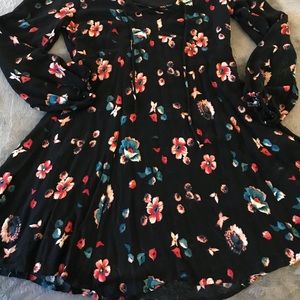 Cute Hollister mini!